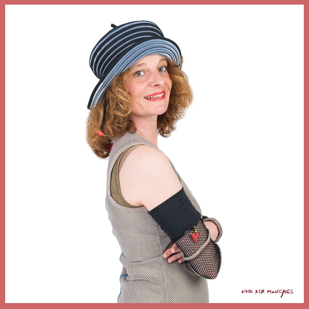 Gilet Cinq Six Mouches - Taille 2 - Bordeaux - Occasion En Bon état