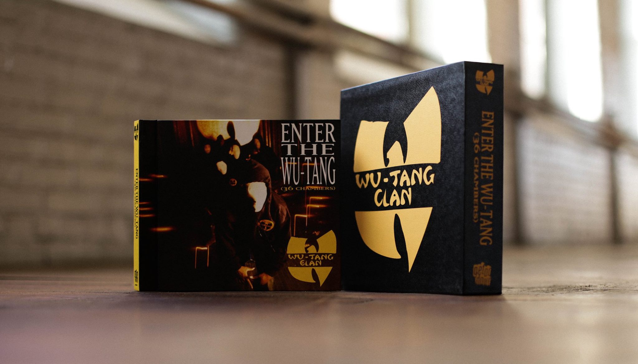 Wu-Tang - ENTER THE WU-TANG (36 CHAMBERS) DELUXE 7-INCH CASEBOOK