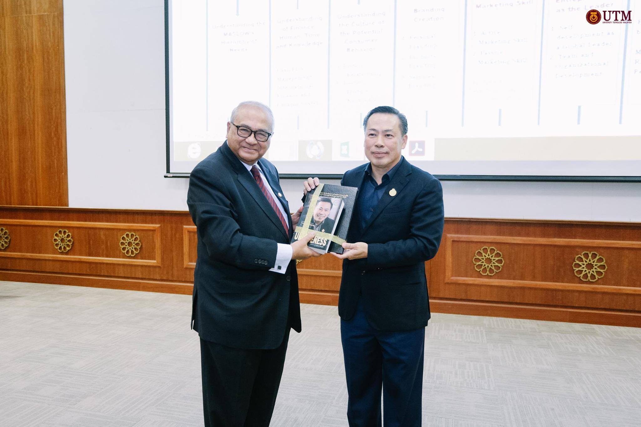 Azman Hashim... - Universiti Teknologi Malaysia (UTM) | Facebook