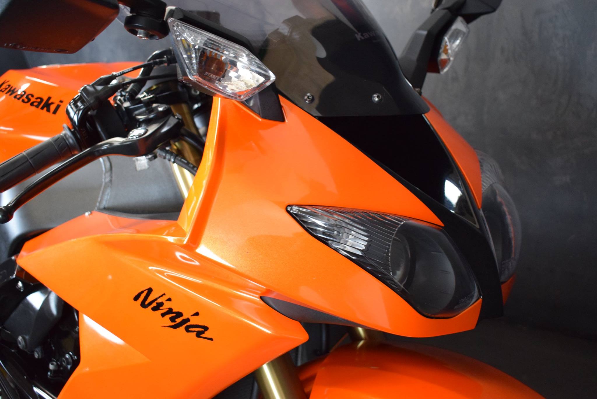 FOR SALE - Kawasaki ZX10R 2009/09 plate, it's done just 8522 miles