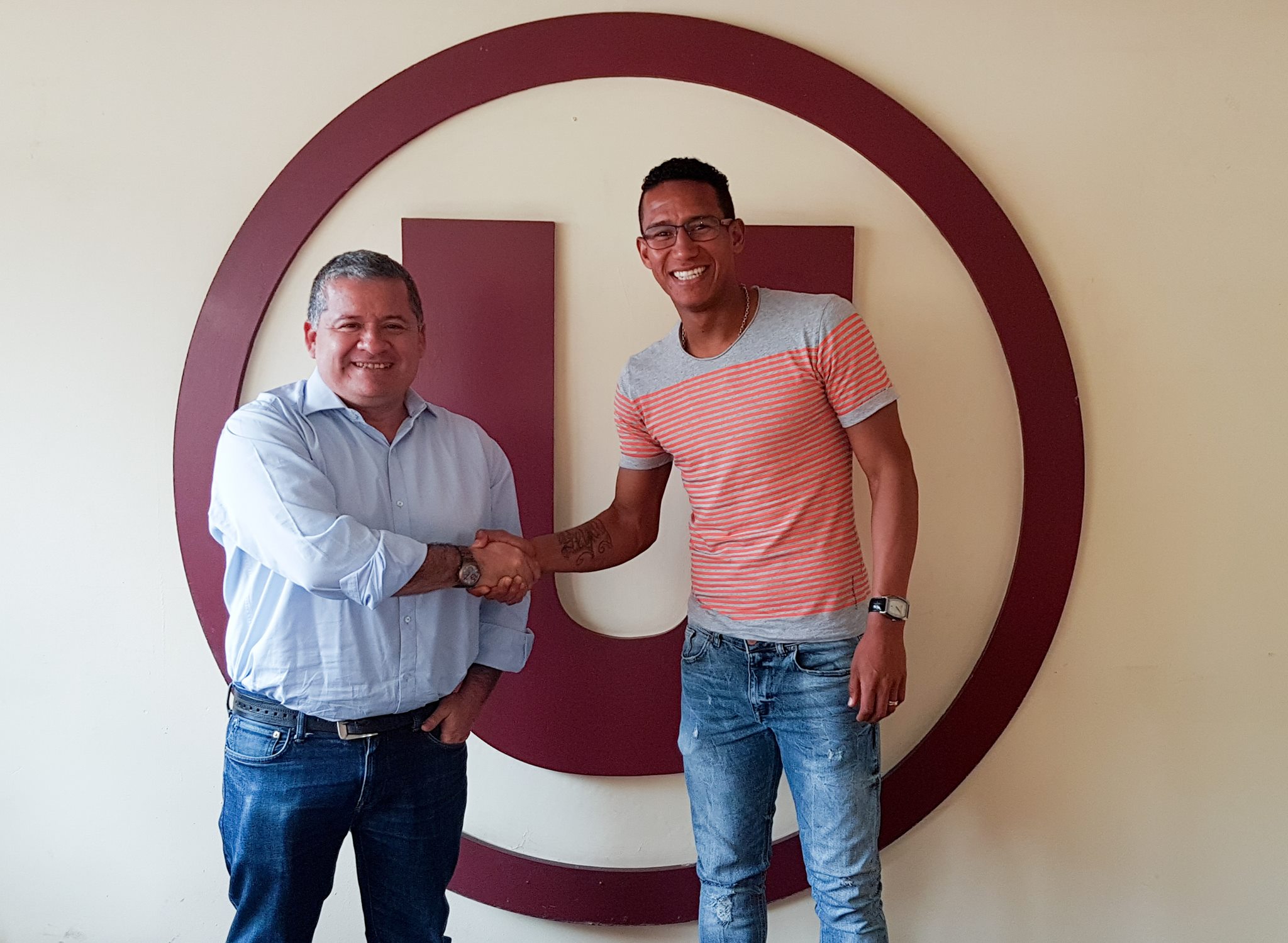 Adán Balbín junto a... - Club Universitario de Deportes | Facebook