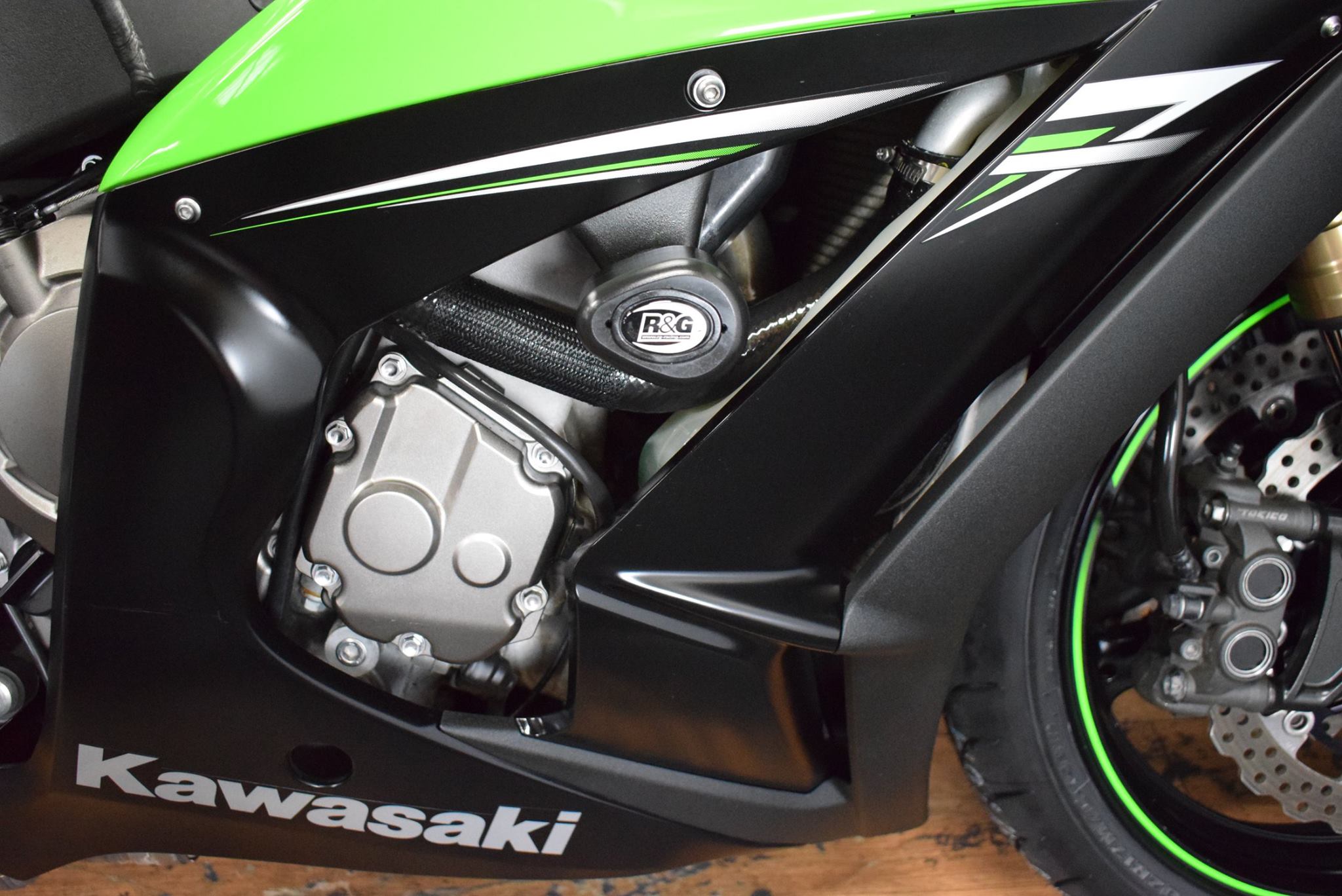 FOR SALE - KAWASAKI ZX10R - 2012 (12) - This is a very clean bike