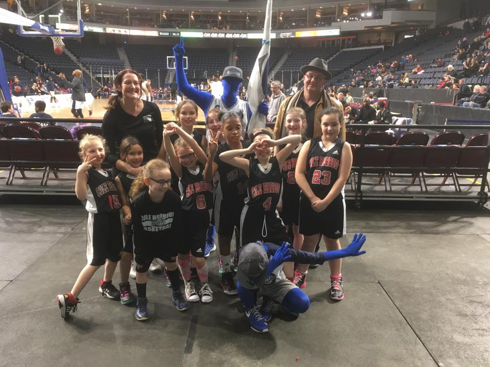 Q104 - The U10 Cole Harbour Rockets basketball team hanging with Swish ...