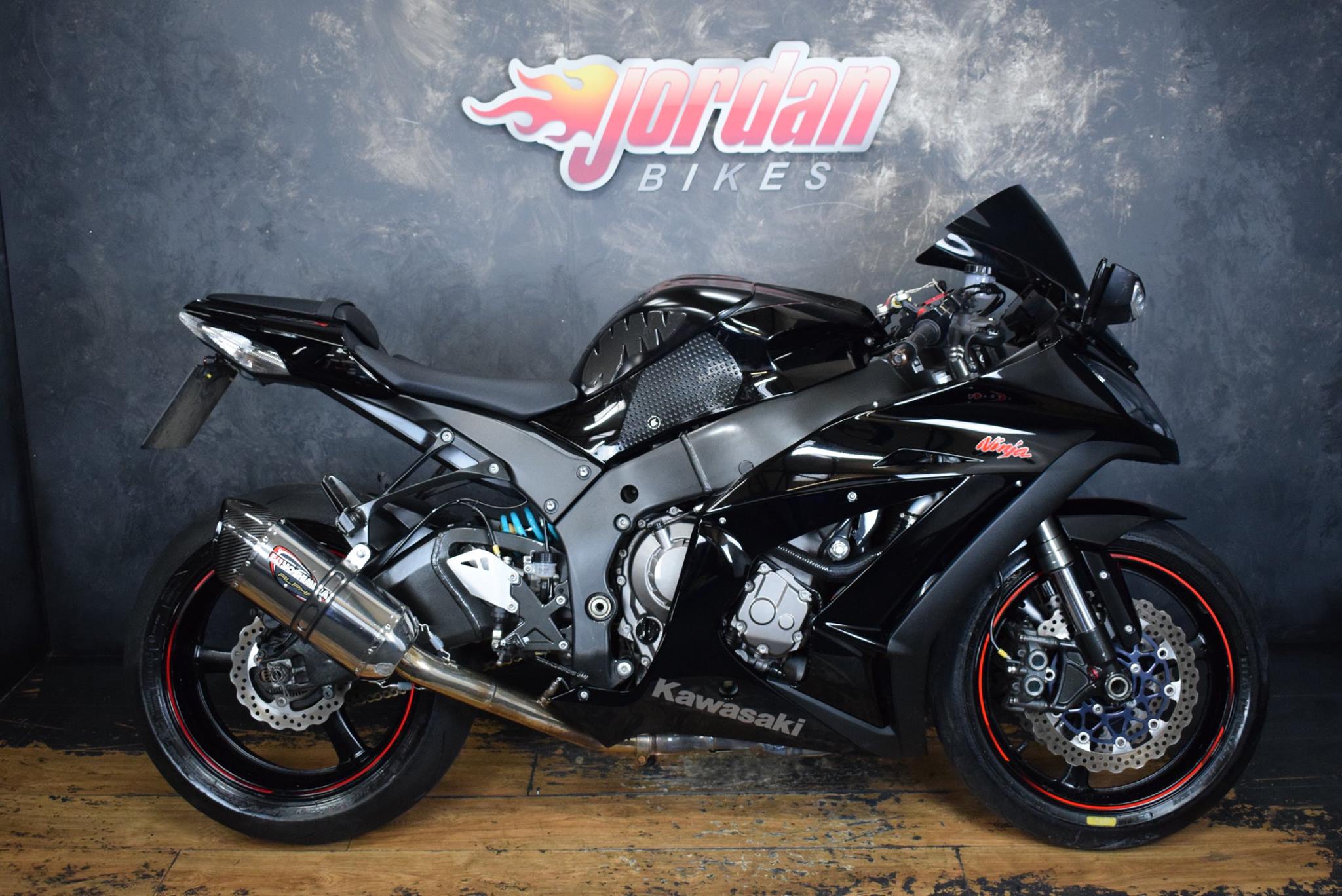 FOR SALE - Kawasaki ZX10R 2012/12 plate, IDEAL TRACK BIKE as it's