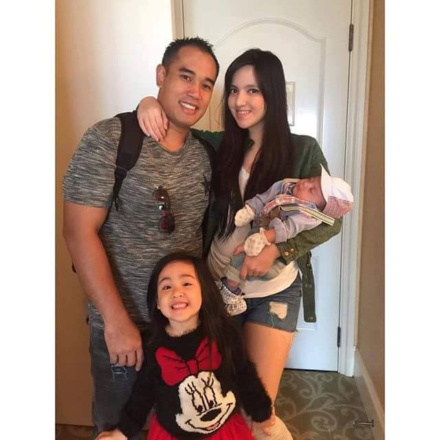 Oh Media Nia Ramandhani Dan Suami Antara Pelakon Utama Dalam Demam Sinetron Di Malaysia Hampir 10 Tahun Lalu Bawang Putih Bawang Merah Suami Dia Merupakan Anak Seorang Billionaire Terkaya Di Indonesia Facebook
