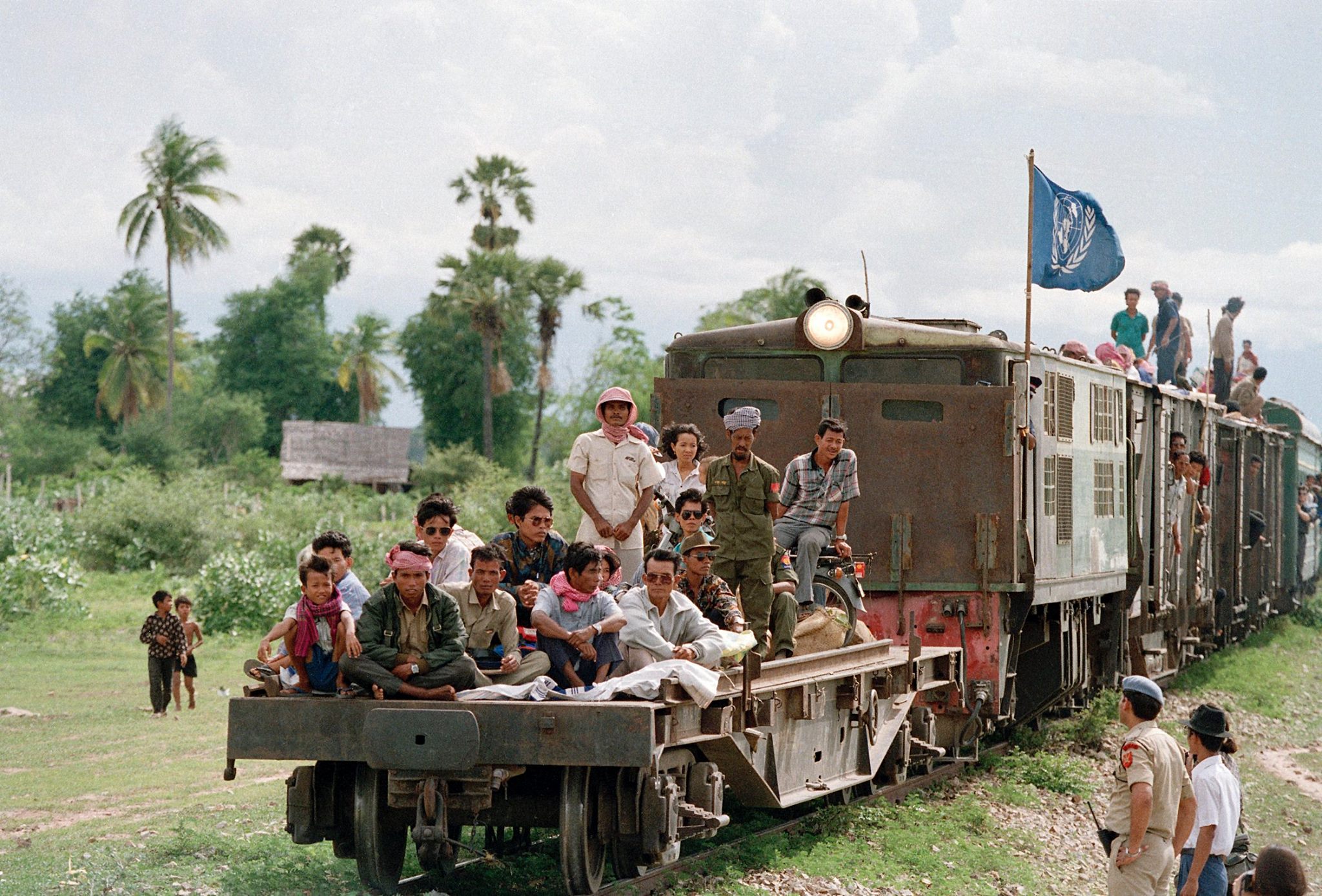 United - #TBT 1992: The UN Transitional Authority in Cambodia🇰🇭 (UNTAC ...