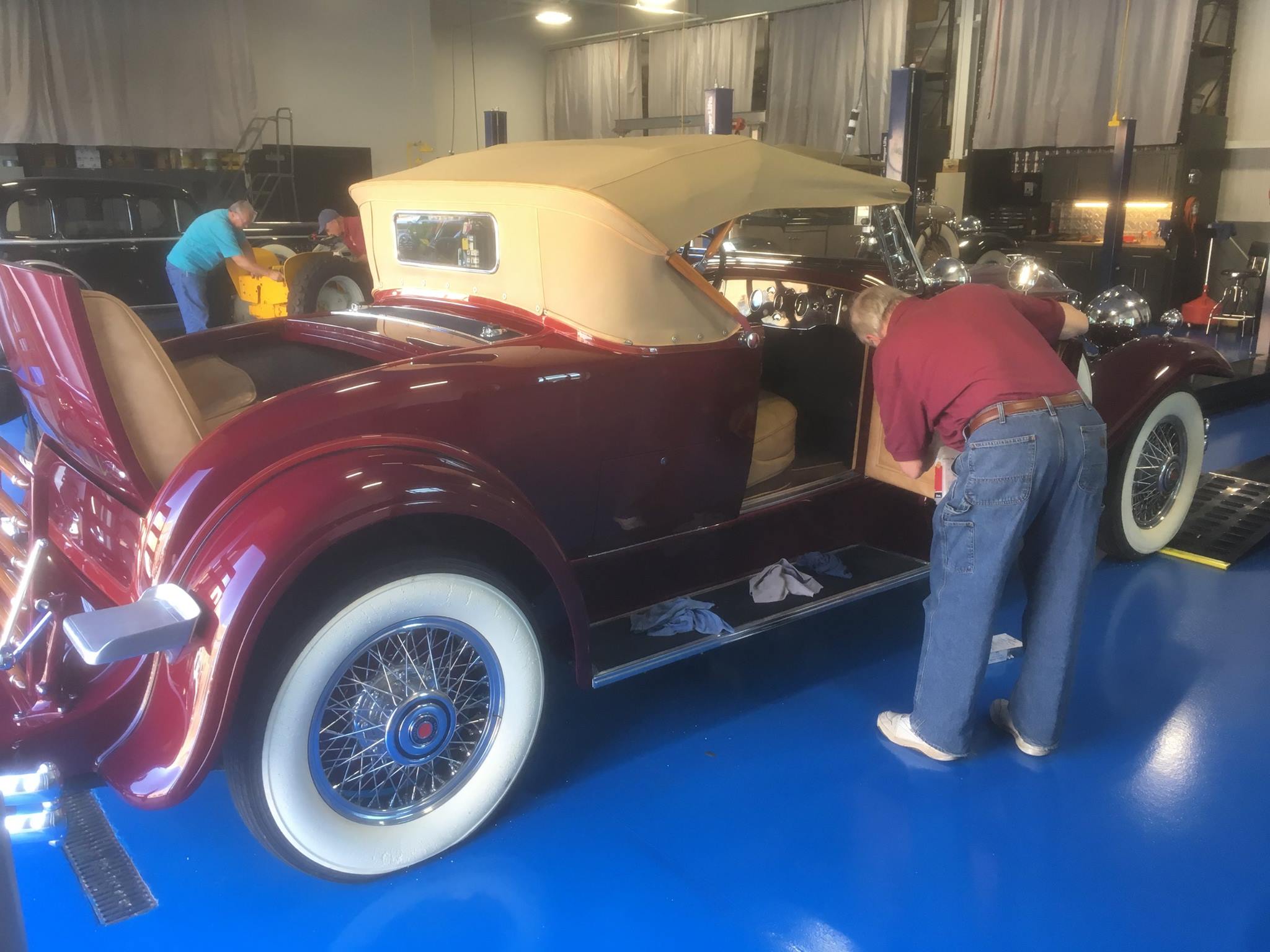 Pit Crew... - Auburn Cord Duesenberg Automobile Museum | Facebook