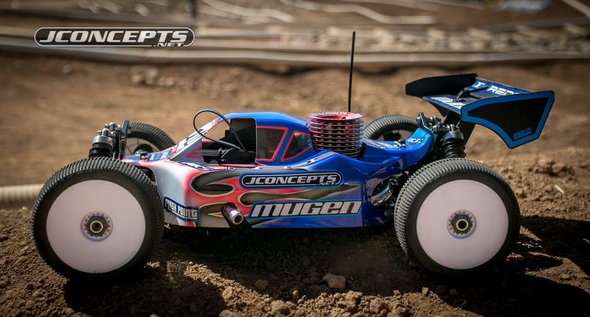 ミキプルーン Ryan Maifield gets a few laps in with his Mugen Seiki Racing MBX8T