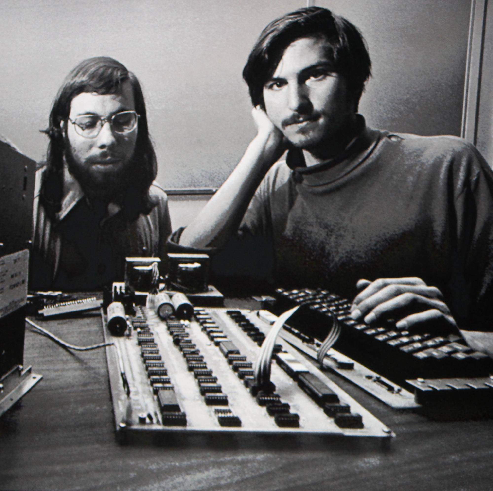 HISTORY - In 1976, Steve Wozniak and Steve Jobs founded Apple