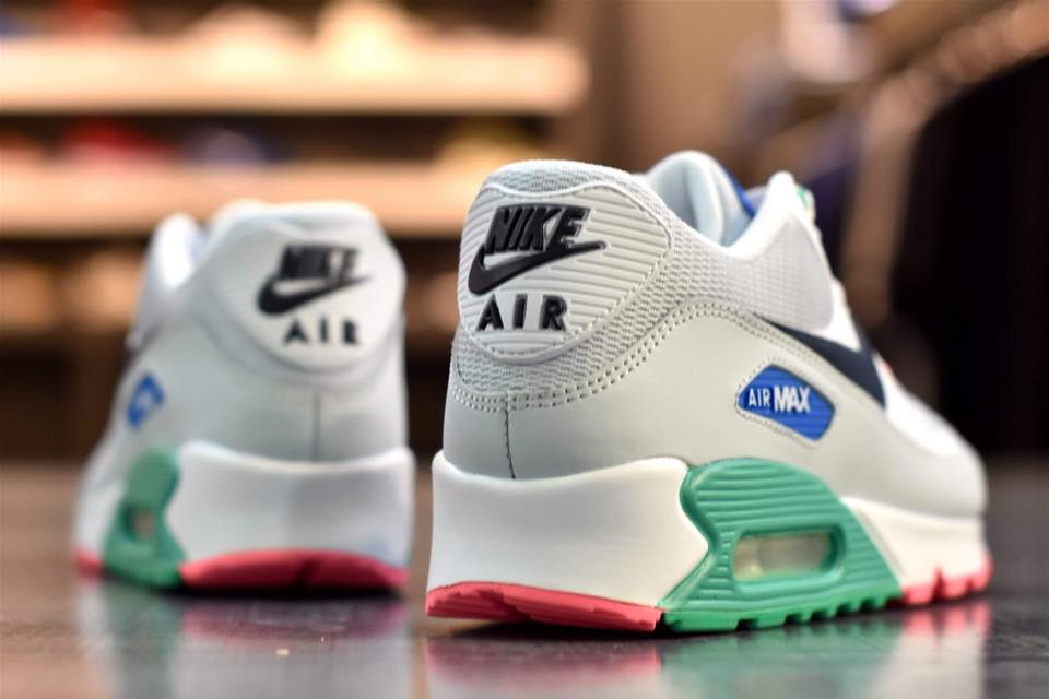 Nike Air Max 90 “South Beach”