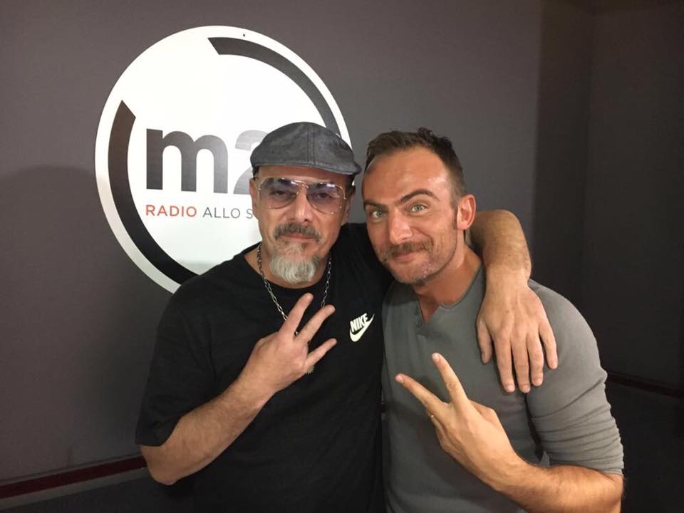 Dino Brown Una Puntata Leggendaria Come Lui Facebook Direttore di one dance fm, dj, conduttore radiofonico presso one dance fm e radio piterpan, a&r presso keep records, autore. facebook