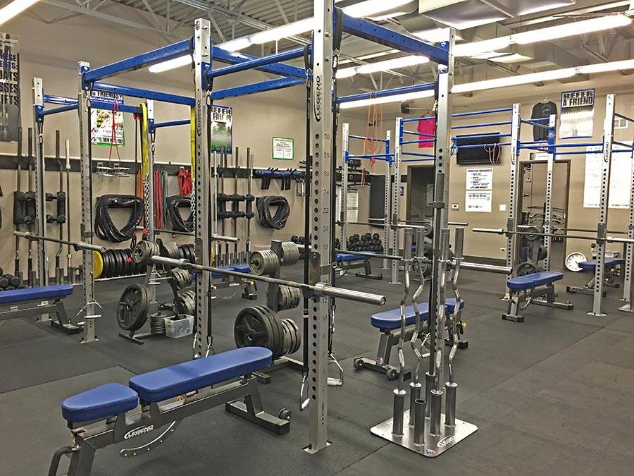 Legend Fitness - The Legend Continuum Rig System. Several...