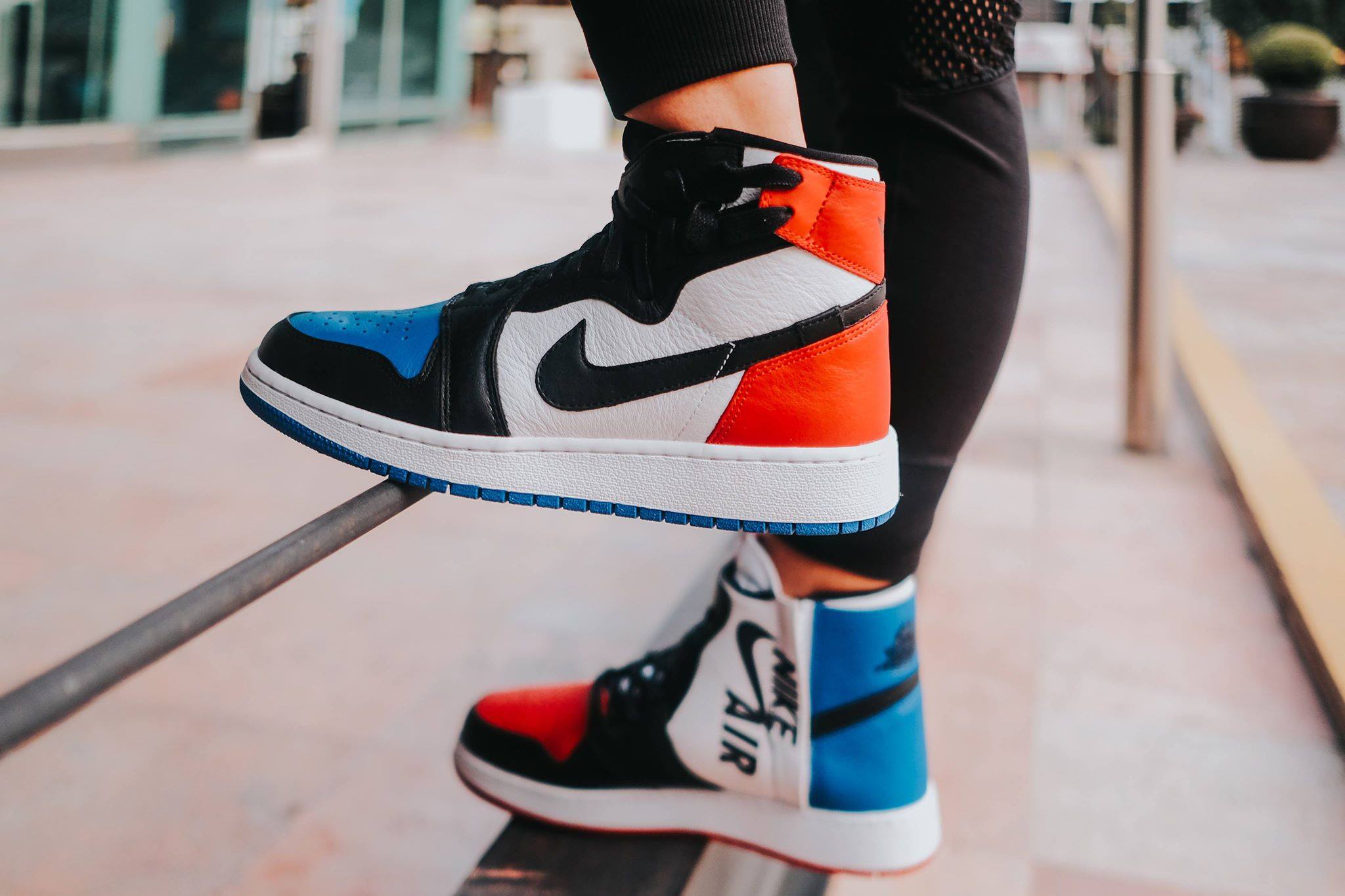 Air Jordan 1 WMNS Rebel 