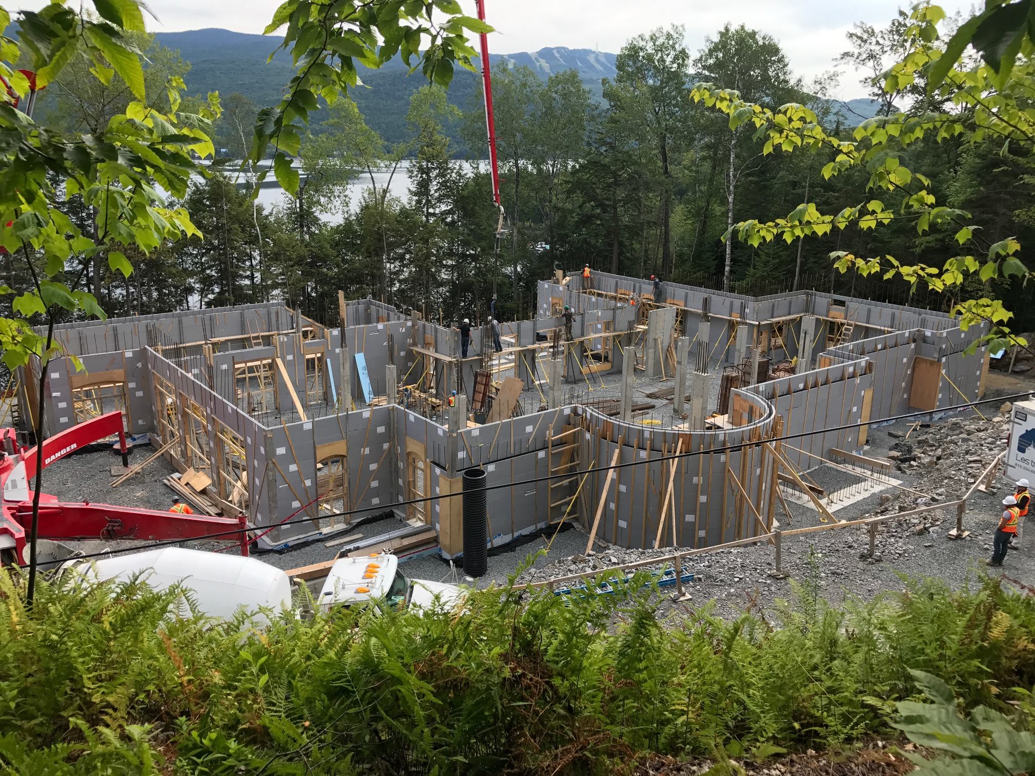Polycrete USA - This picture perfectly shows the broad...