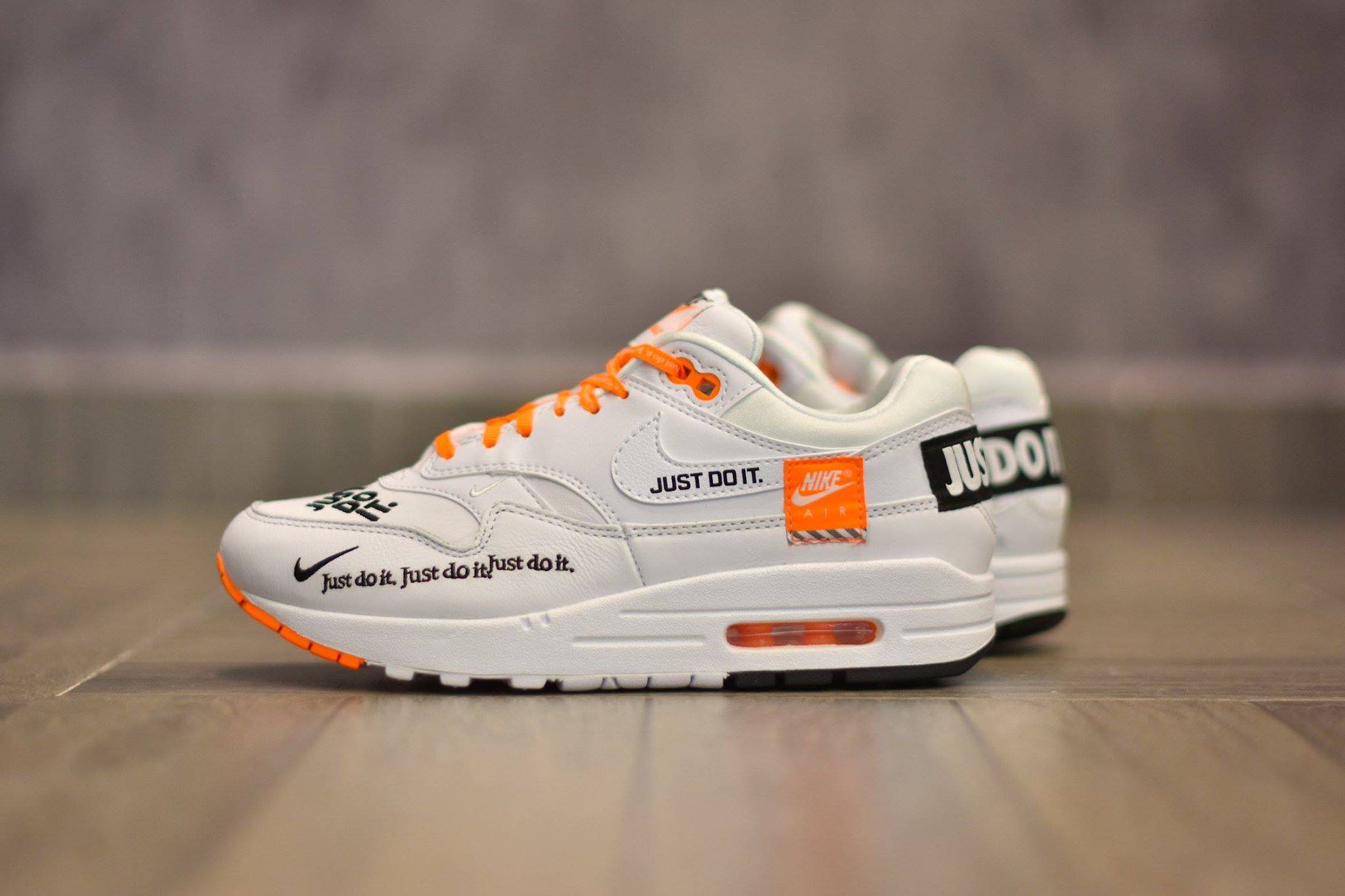 Nike Wmns Air Max 1 