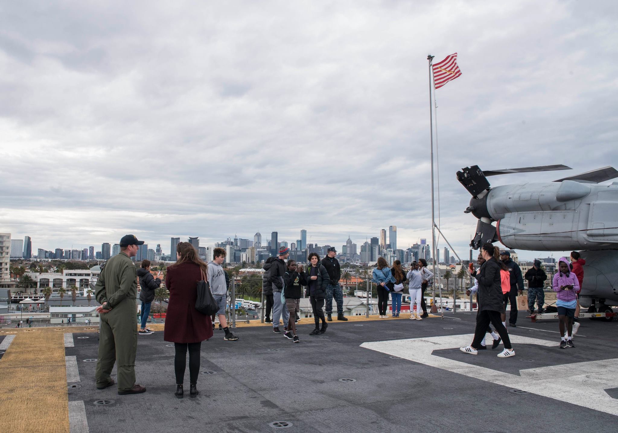 Many thanks to the... - Expeditionary Strike Group SEVEN