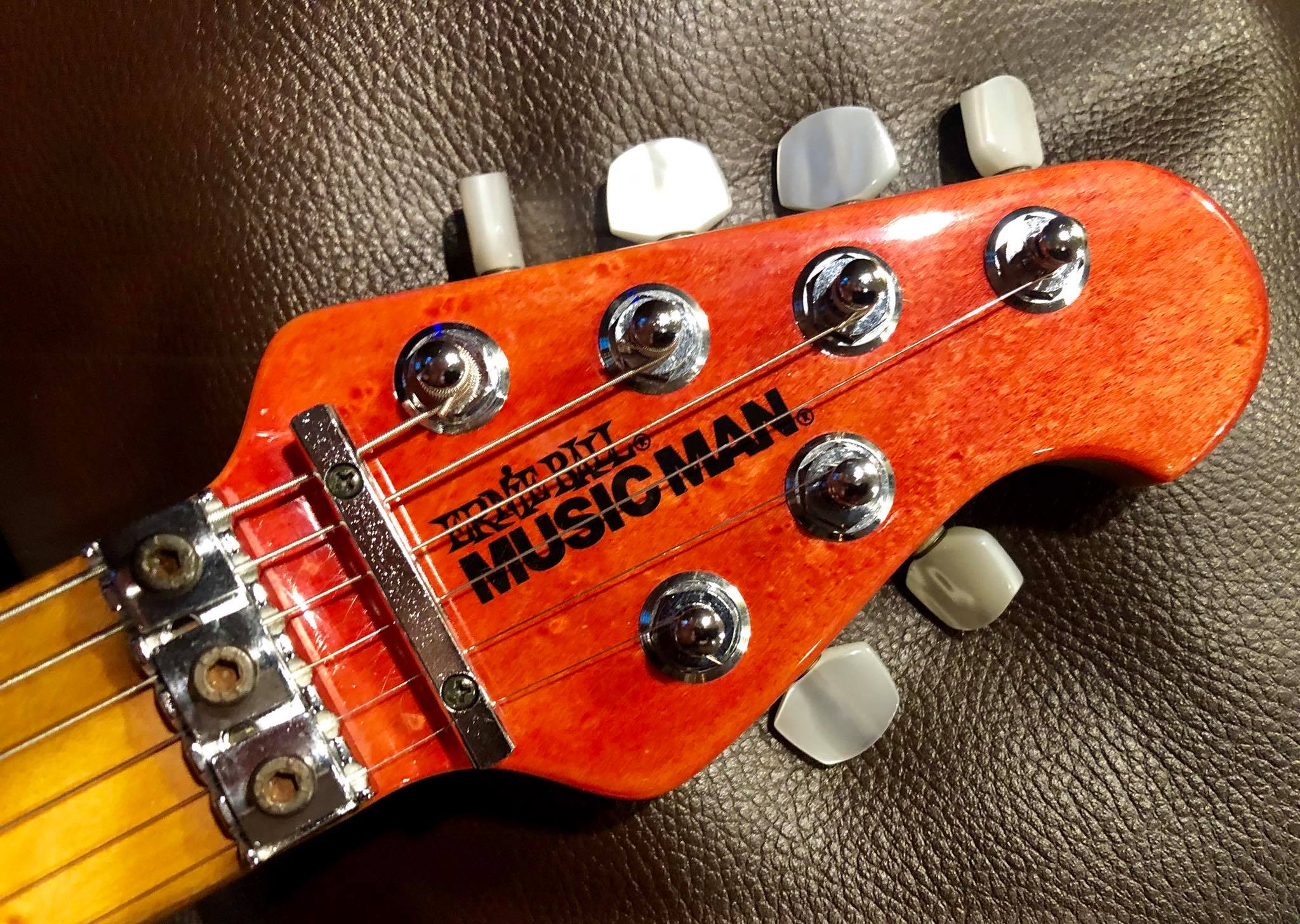 Where to find Music Man Axis Tribute in trans pink?