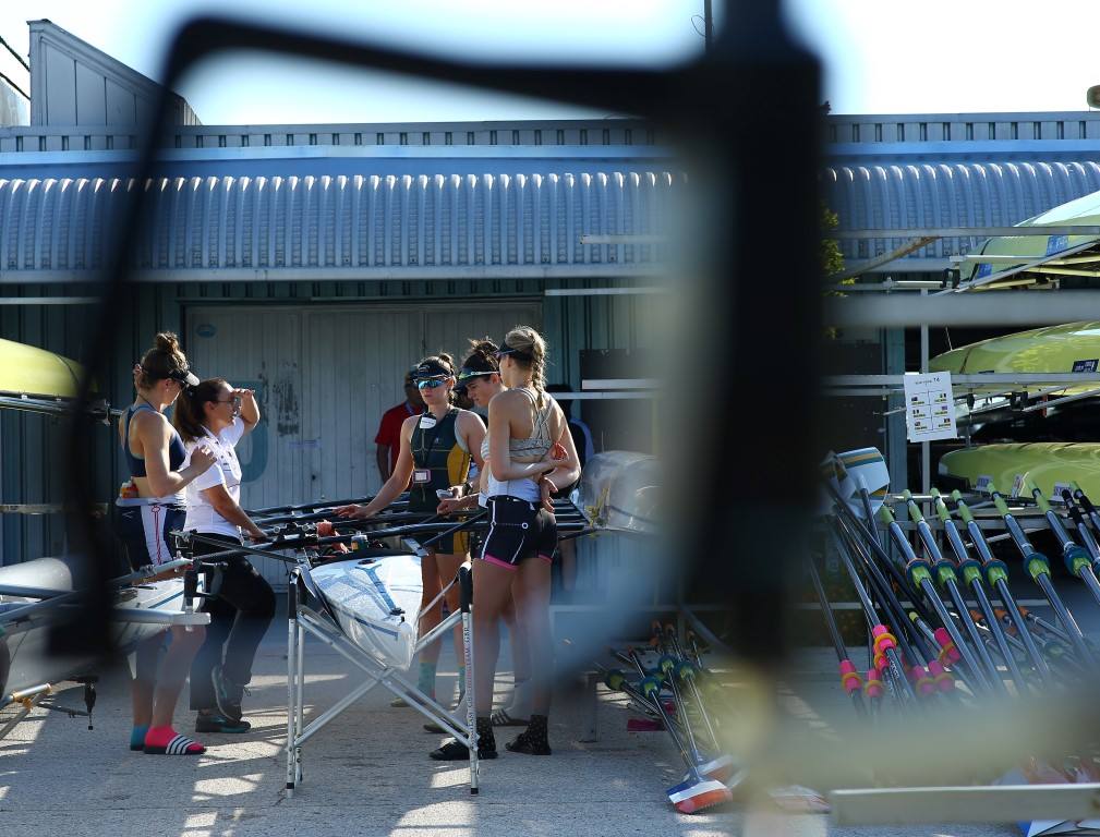 Rowing Australia - A gate's eye view of coach Ellen Randell chatting ...