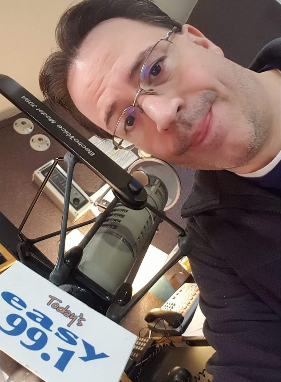 Please welcome On Air Mike to the B-93 Morning Show!