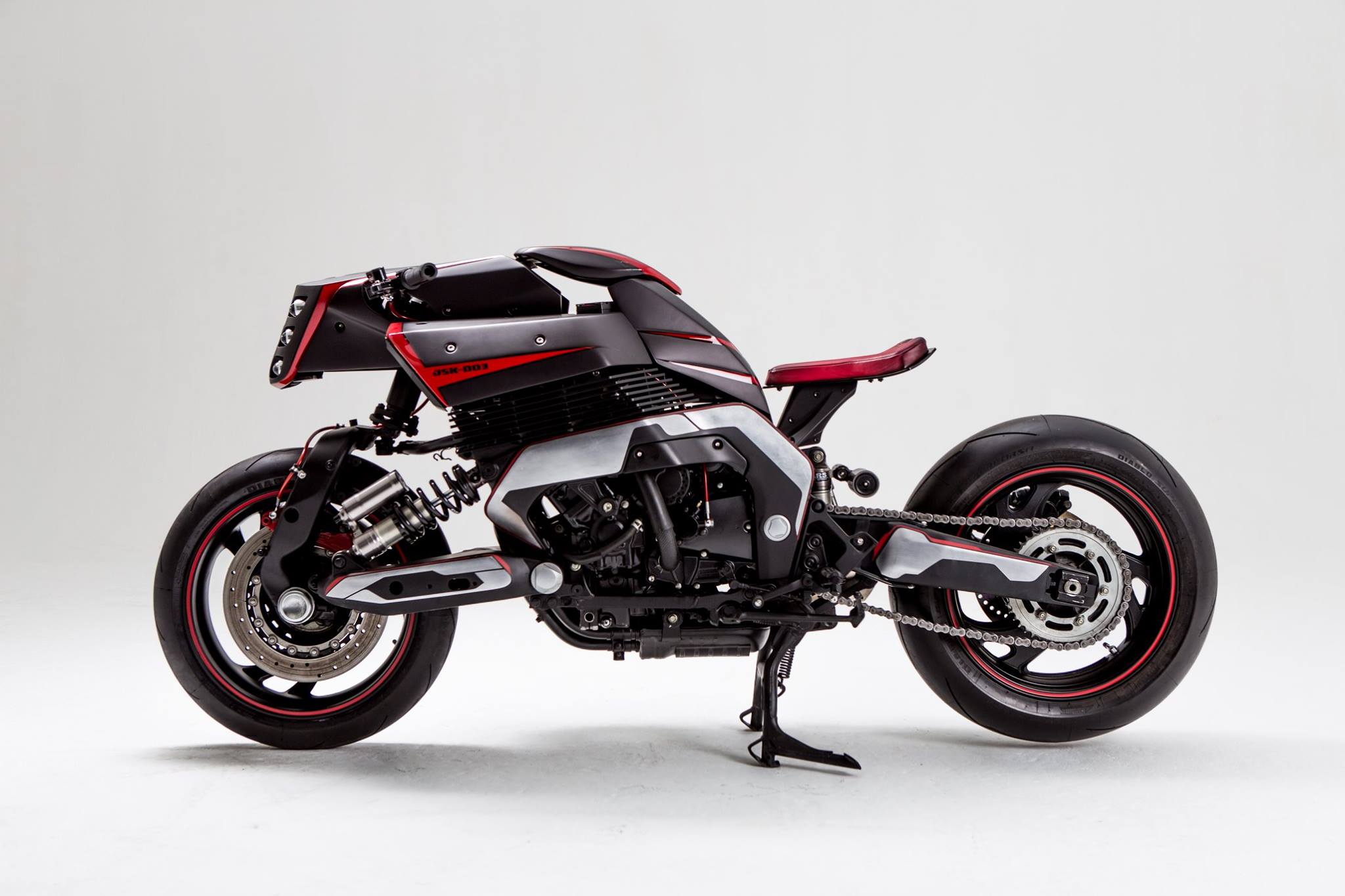 JSK Moto Co. turned a 1993 Yamaha GTS 1000 into a futuristic moto