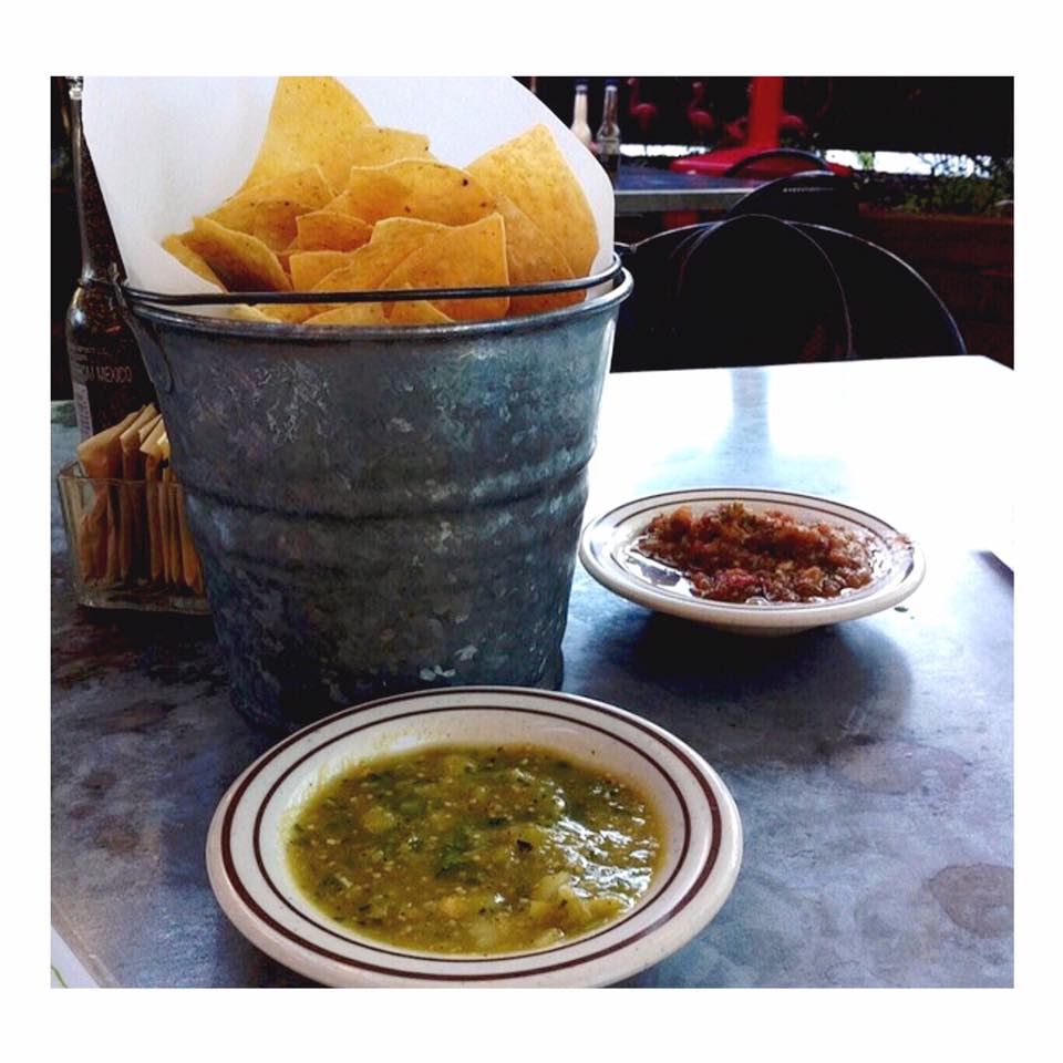 Happy Wednesday! Our chips and salsa... - Loco Lizard Cantina