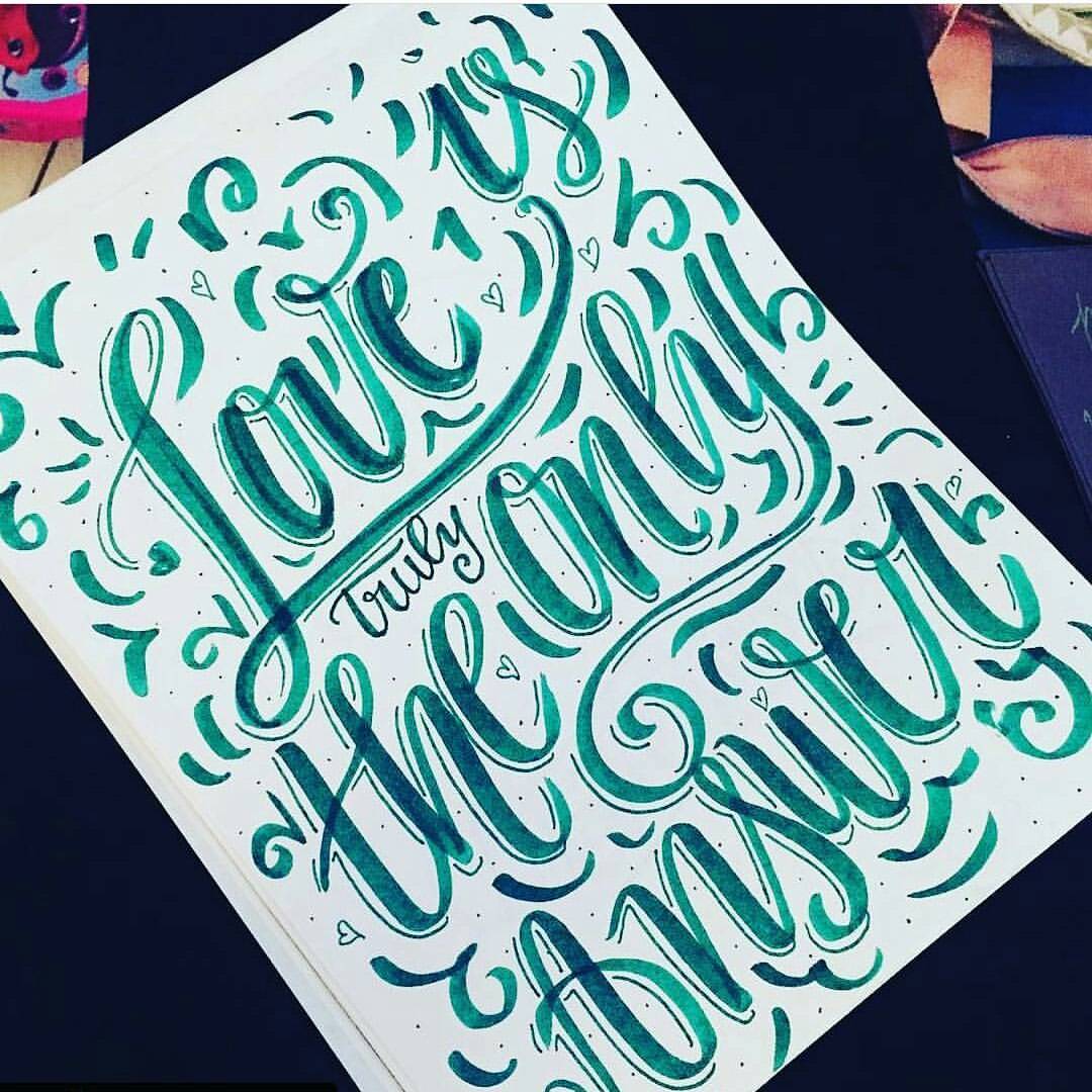 Rayuela - Aprender a dibujar las letras, lettering, se ha vuelto toda ...