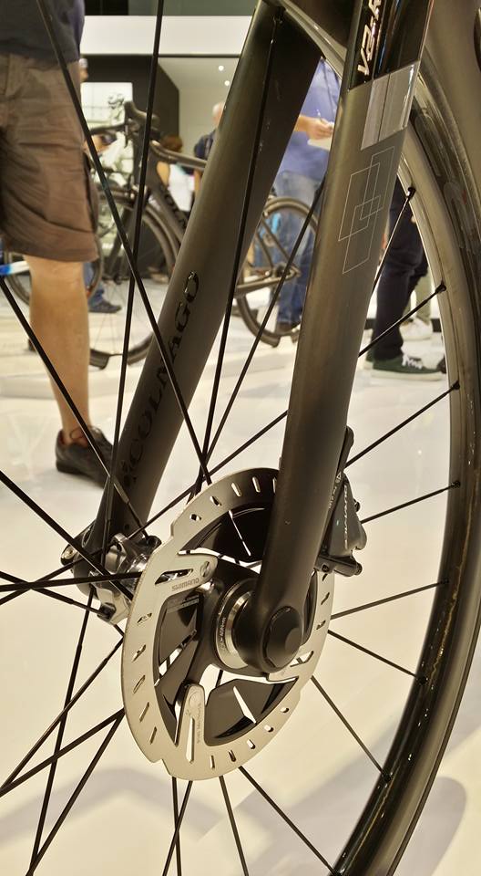 Colnago - Colnago V2-r disc TNBK color way | Facebook