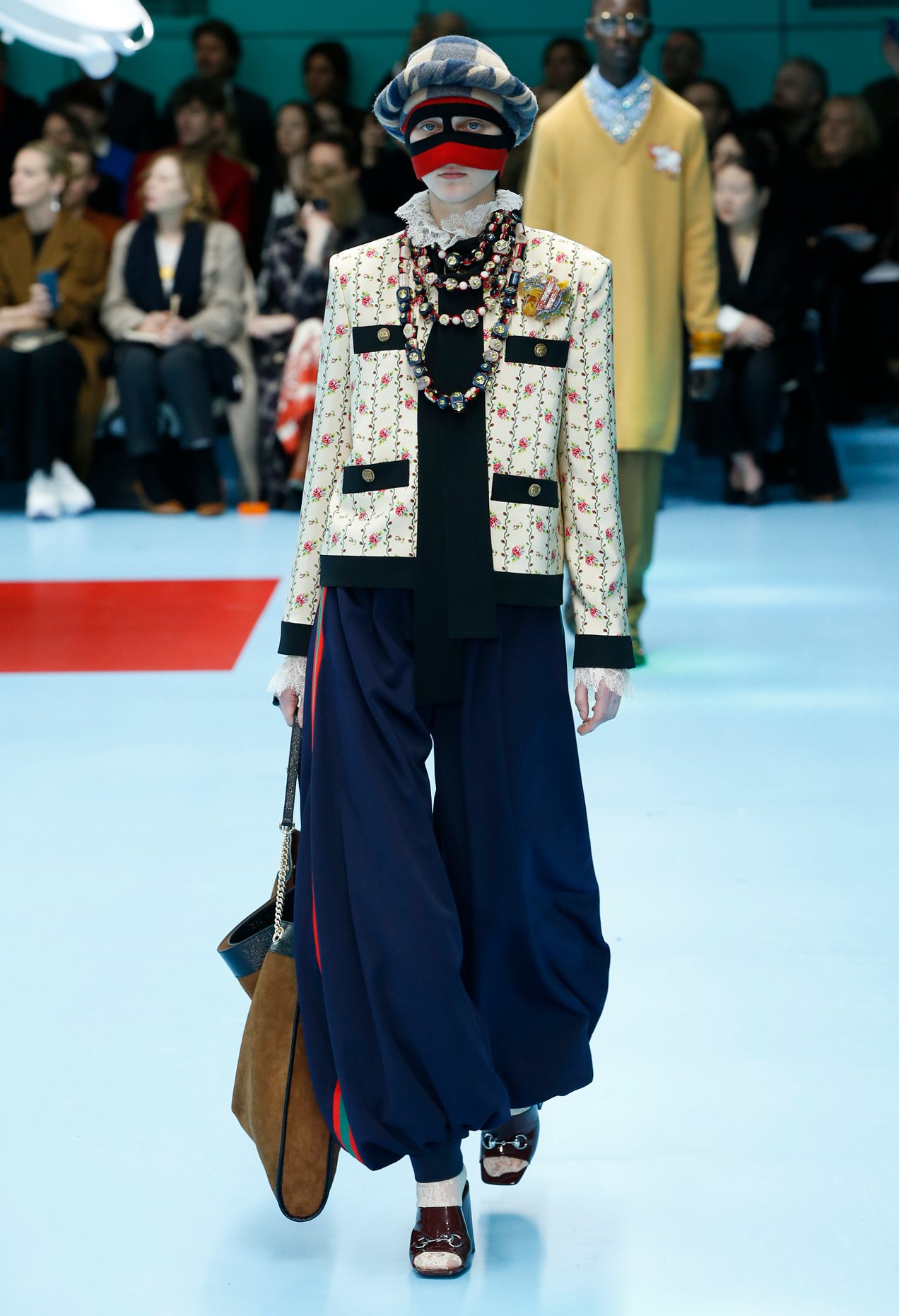 Gucci - Gucci Fall Winter 2018 Fashion Show – Exit 20