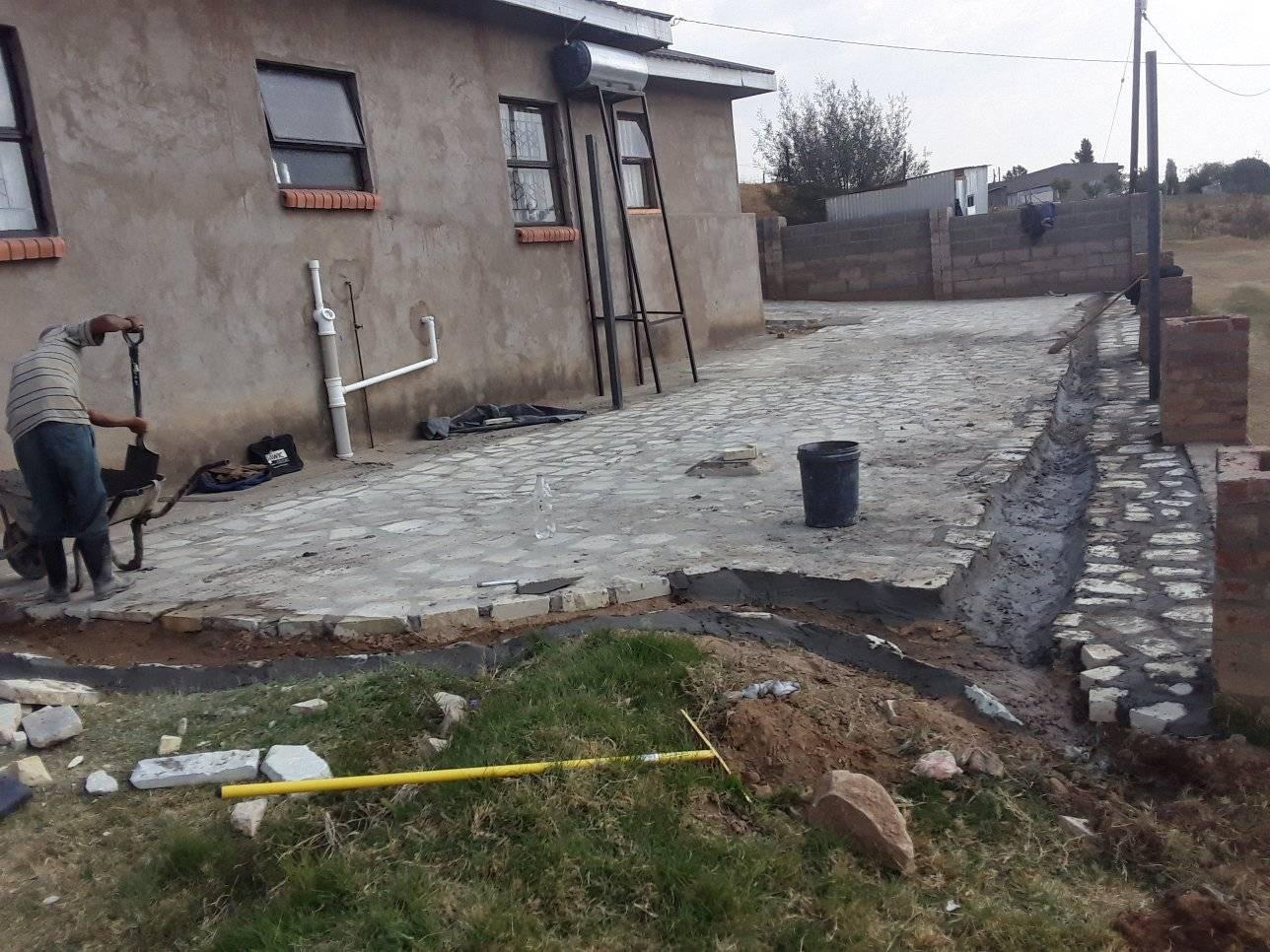 Mr Chacho 's construction | Teyateyaneng
