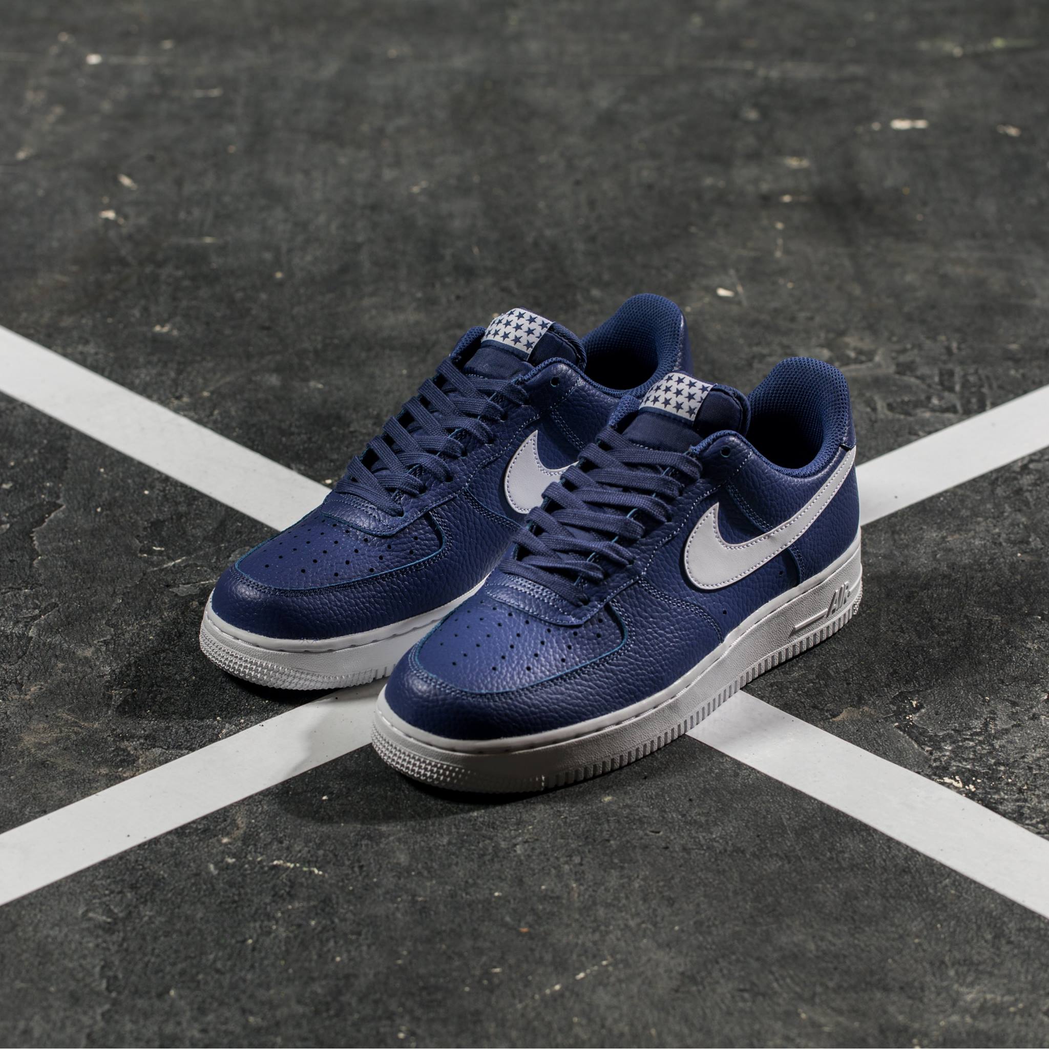 ? AF1 STUDDED ? The Nike Air Force 1 