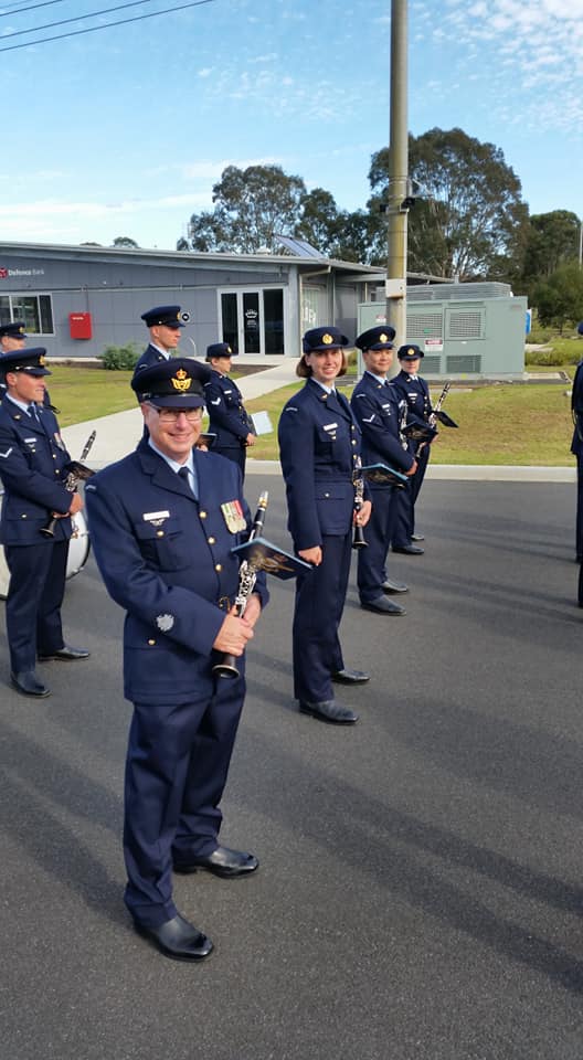 Air - Air Force Band Warrant Officer, WOFF Rod Ellem and members of the ...