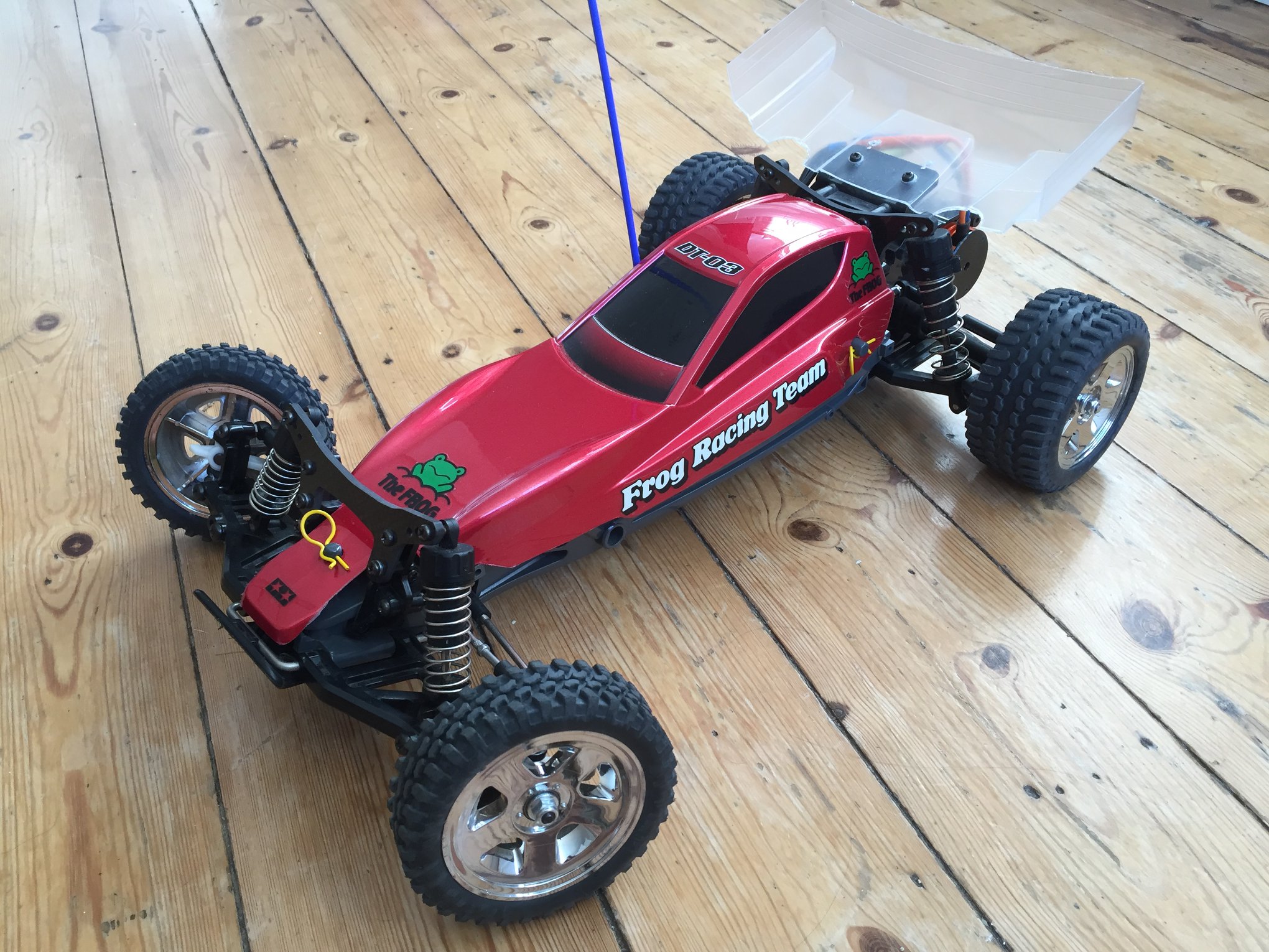 Building Tamiya Neo Fighter Buggy with DT-03 chassis