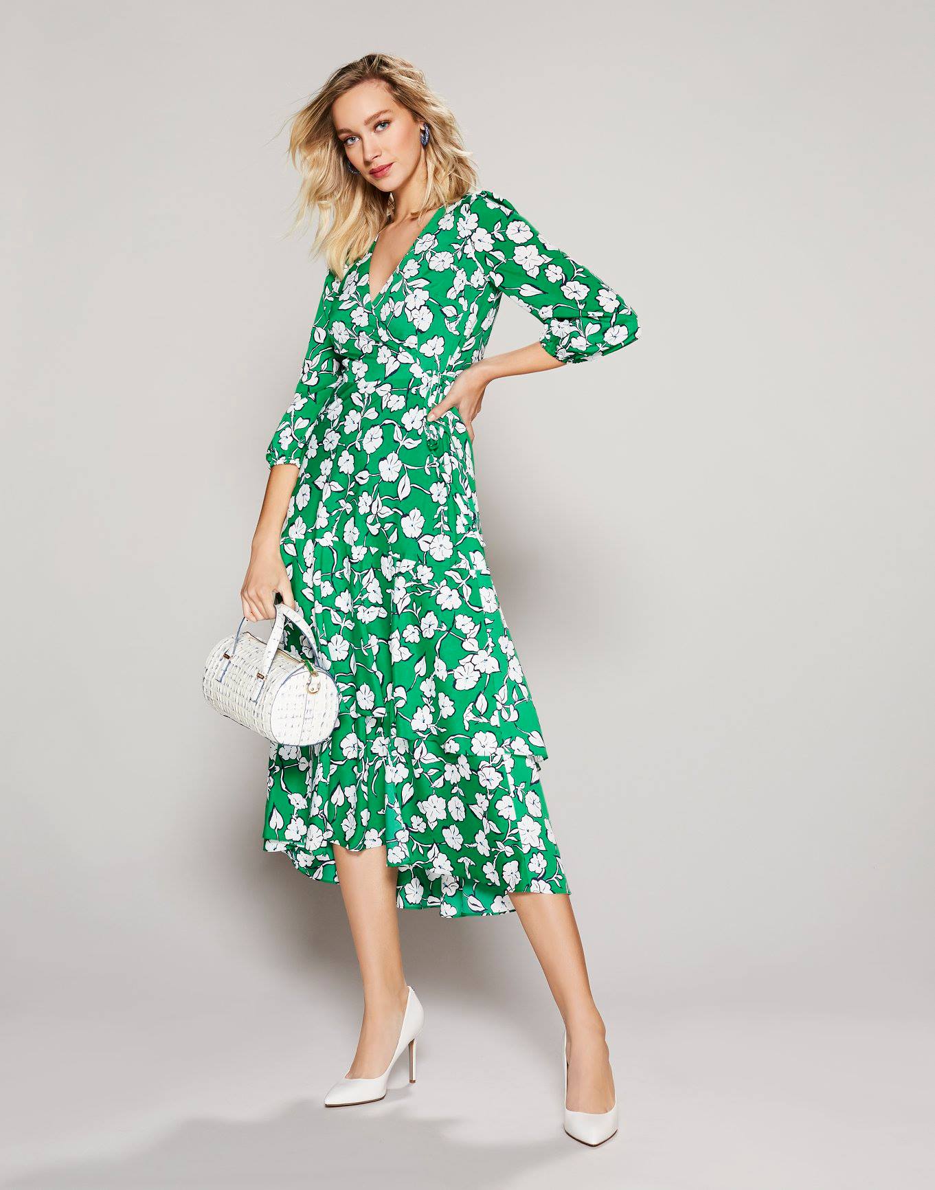 eliza j green wrap dress The Perfect for St.Patrick's Day! Shop Here: https://bit.ly/2W2rHtu shadow-dress