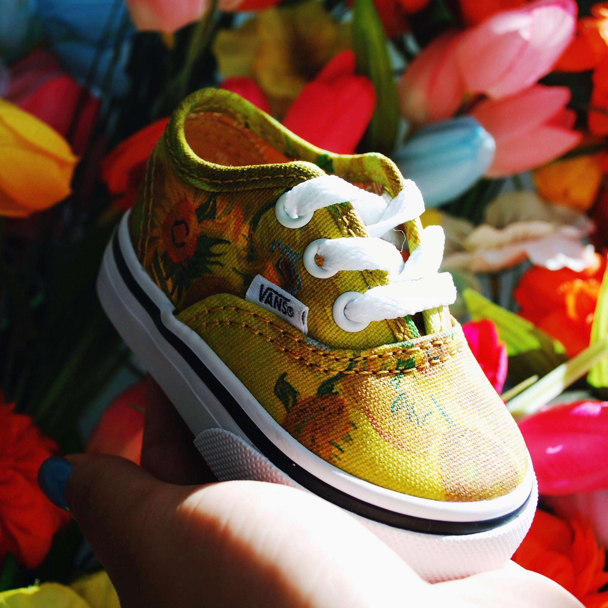How cute are these sunflower Vans!!?
