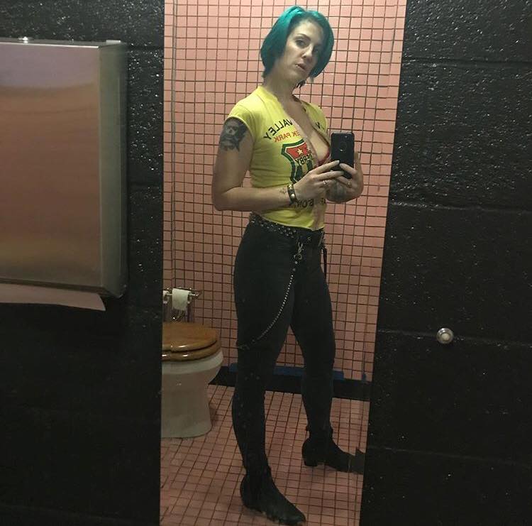 The Distillers The Distillers Hat Ein Neues Foto Zu Dem Facebook the distillers hat ein neues foto