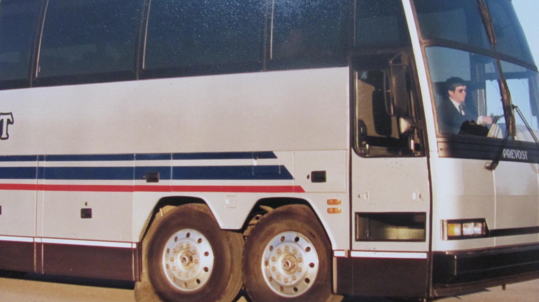 Prevost - #TBT to this 1980's road test featuring an H-560... | Facebook