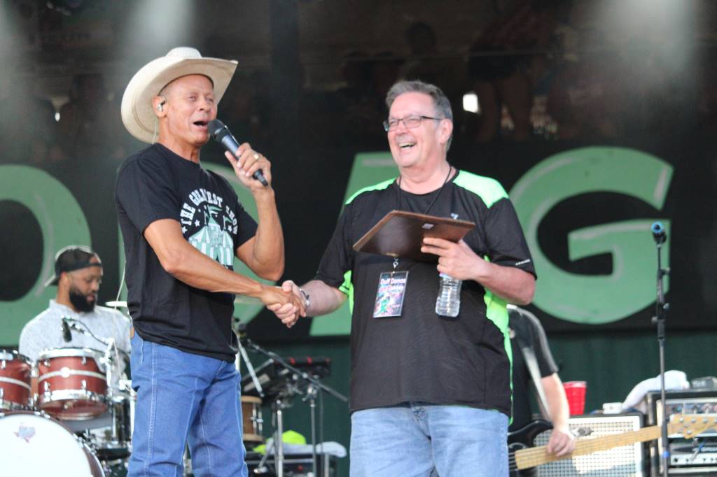 A BIG surprise for the Ol'... - Hodag Country 97-3 WHDG