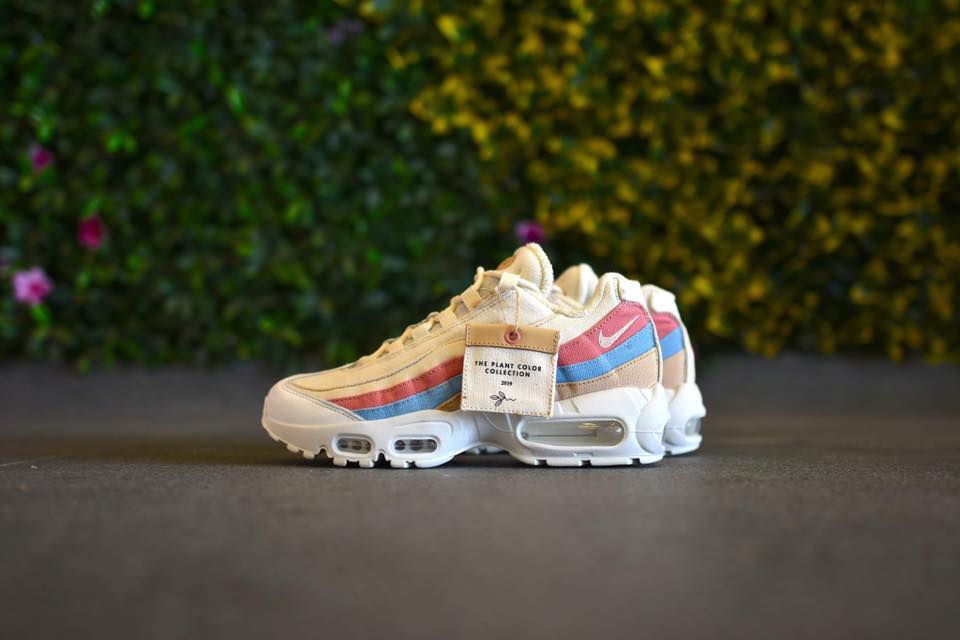 Nike Women's Air Max 95 QS 