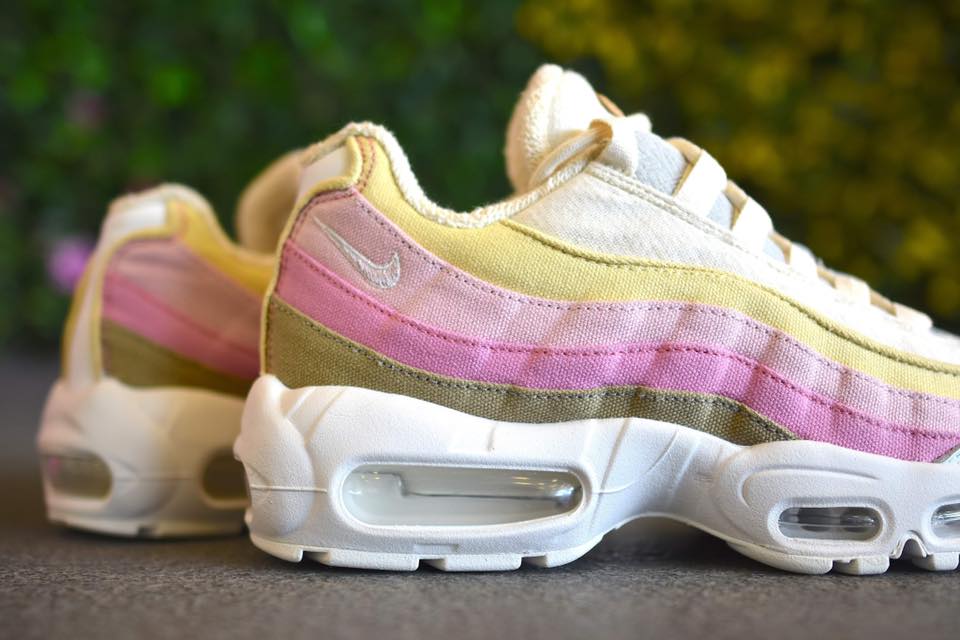 Nike Women's Air Max 95 QS 