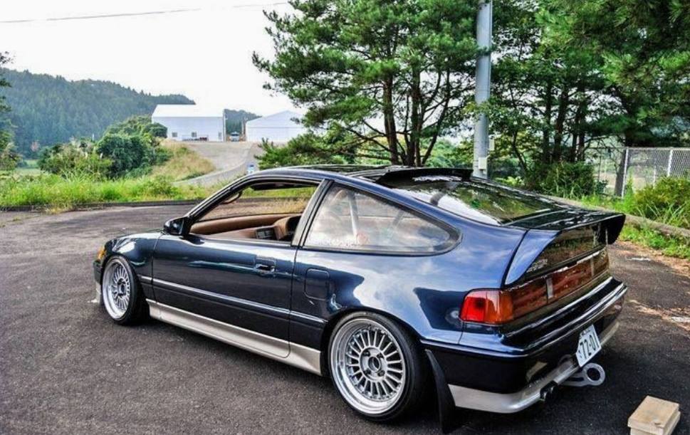 Honda CRX! Who owns one? If you have one in any stage, a pic is