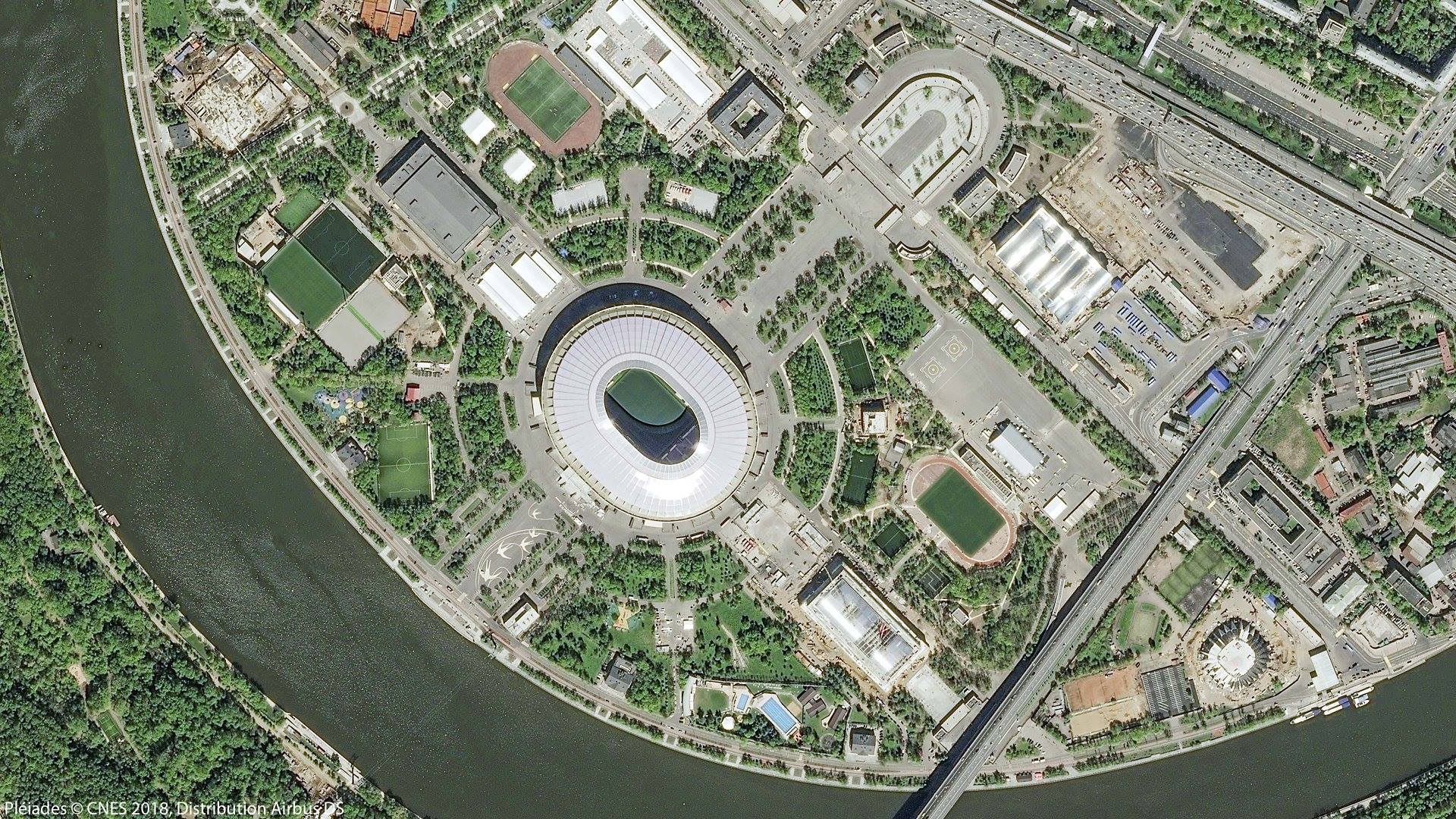 SELGRA - The trajectory of a football ball is also very...