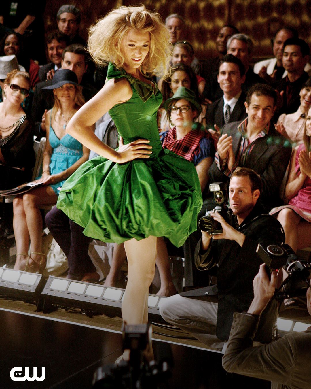 serena van der woodsen green dress If runway looks could kill. #GossipGirl strapless homecoming dresses