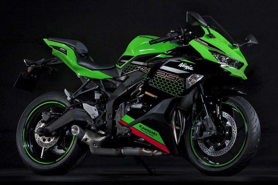 The 4 cylinder Ninja 250. It's not an RGV but it does look awesome 😍