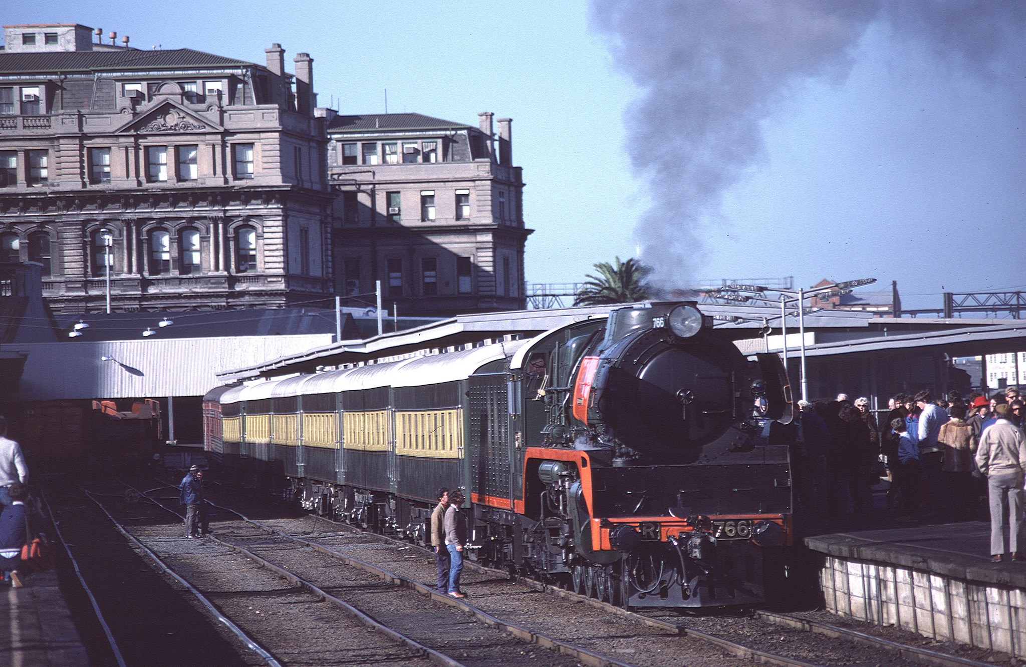 Steamrail Victoria - #TBTSteamrail R766 prepares to depart Spencer ...