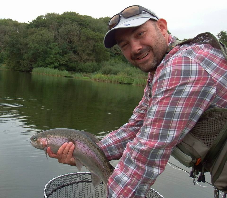 Scott Wilson showing everyone how... - Garnffrwd Fly Fishing