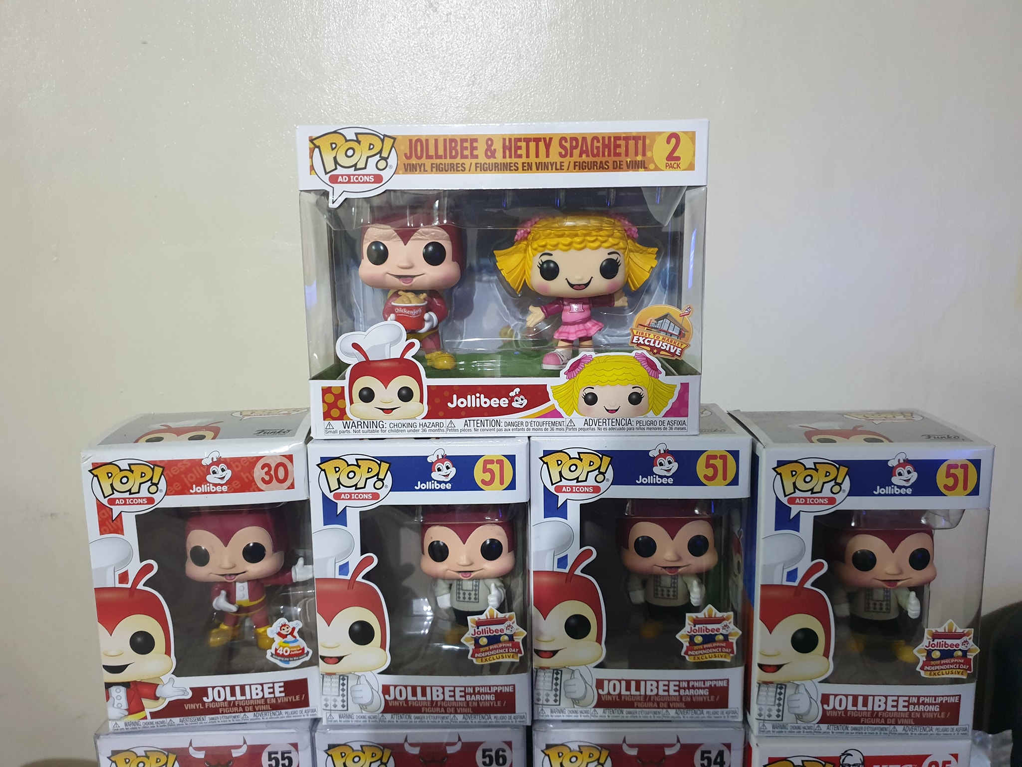 Jollibee - Share your Jollibee and Hetty Funko Pop 2-Pack pictures
