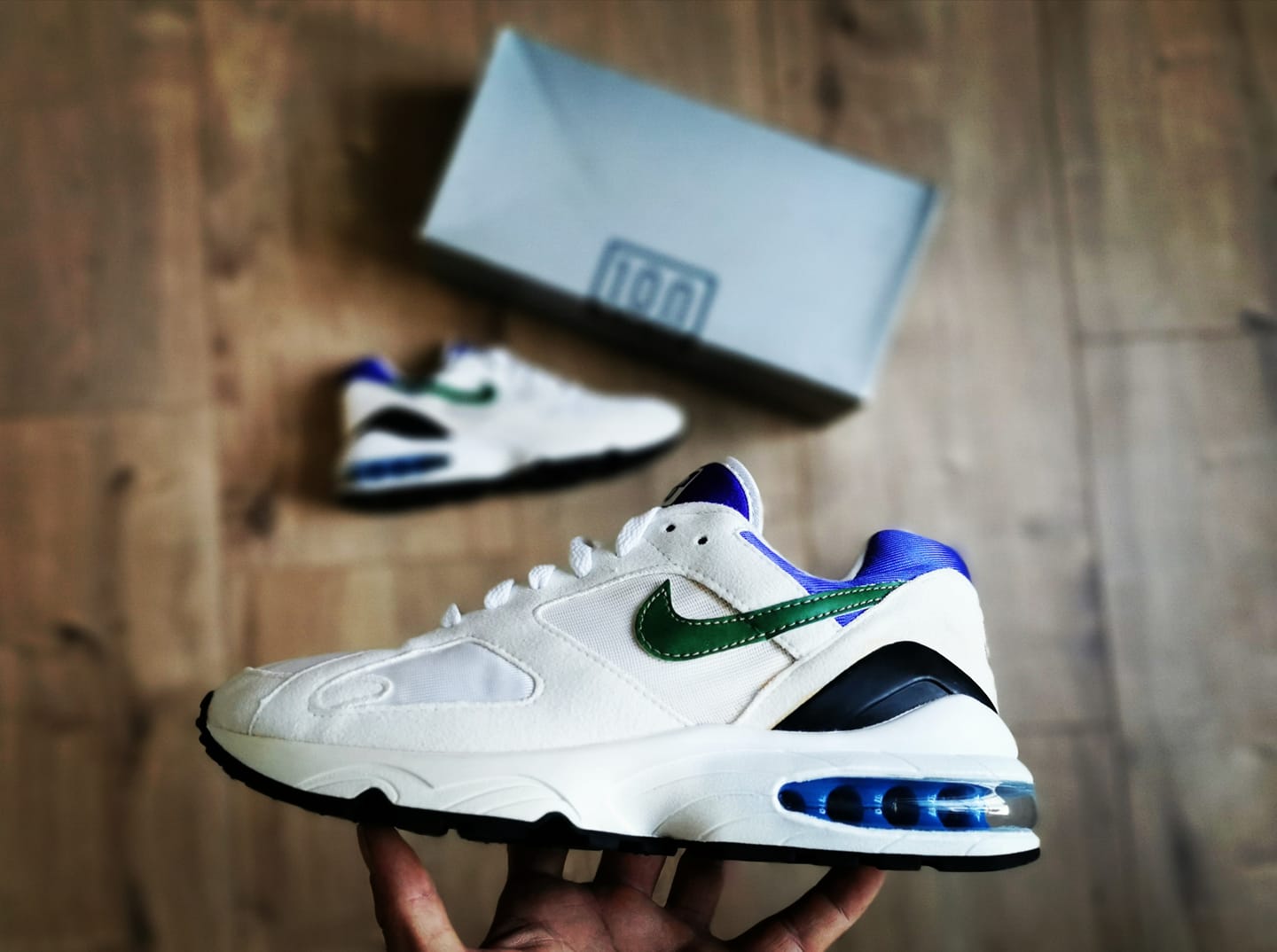 Nike air more uptempo 