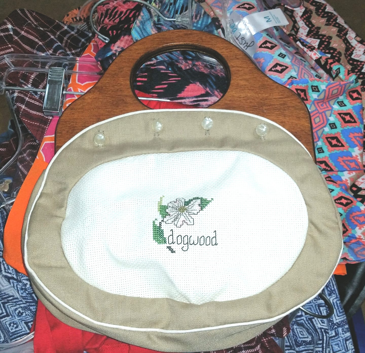 Vintage or modern wooden handled purse with interchangeable bag part?