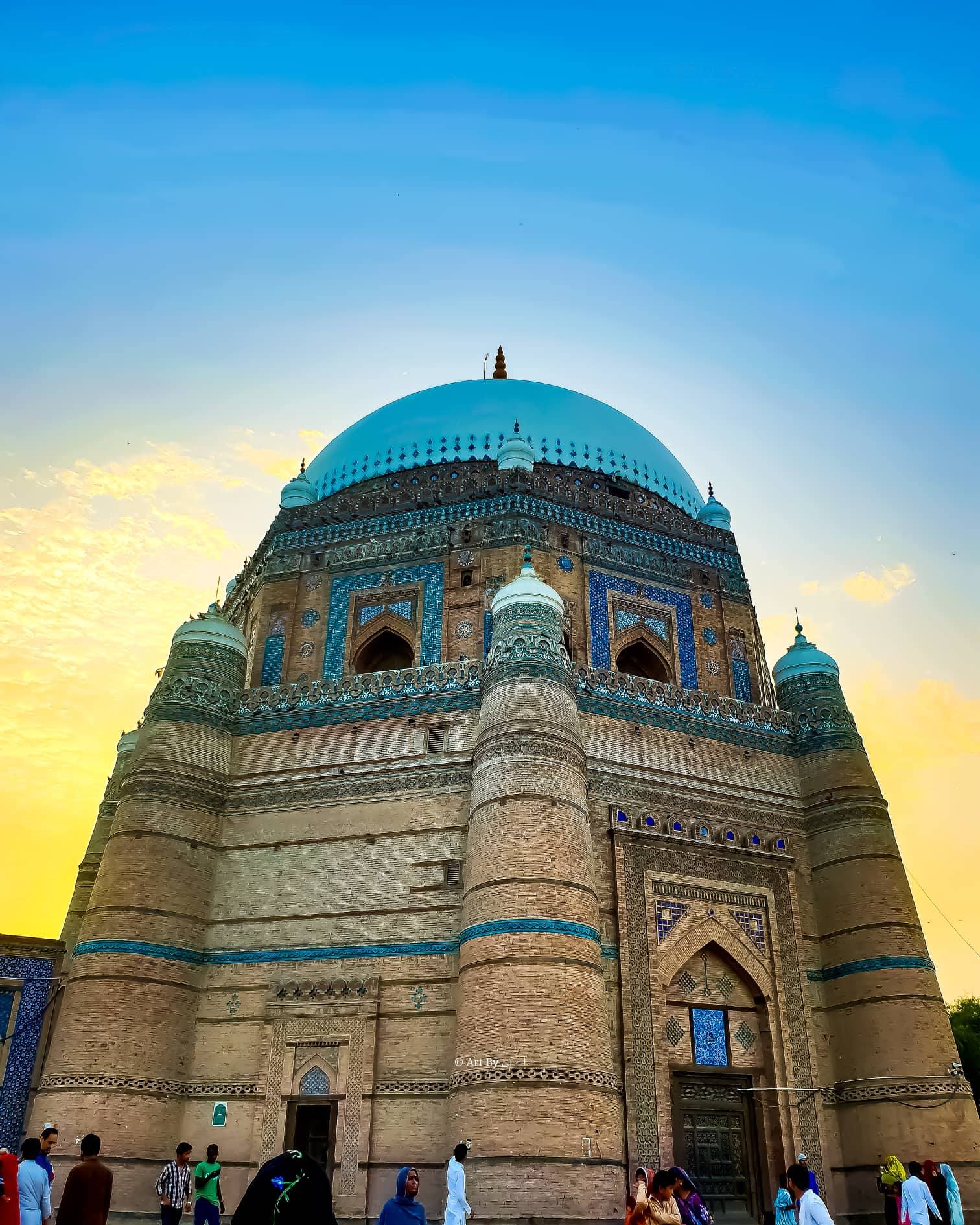 Multan - Beautiful Shrine of Sheikh Rukn-ud-Din Abul Fateh (Persian ...