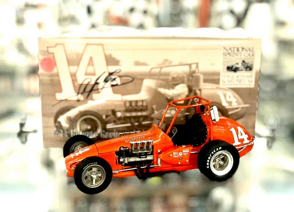 This baby is a classic....a must-have... - Hunts Race World